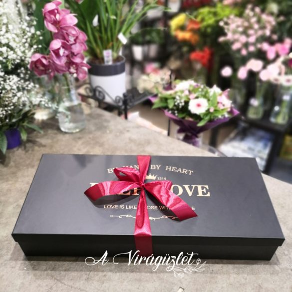 Special "I love you" red rose box