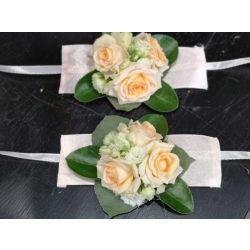 Elegant wedding corsage with roses
