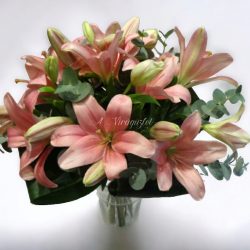 Fresh lily bouquet