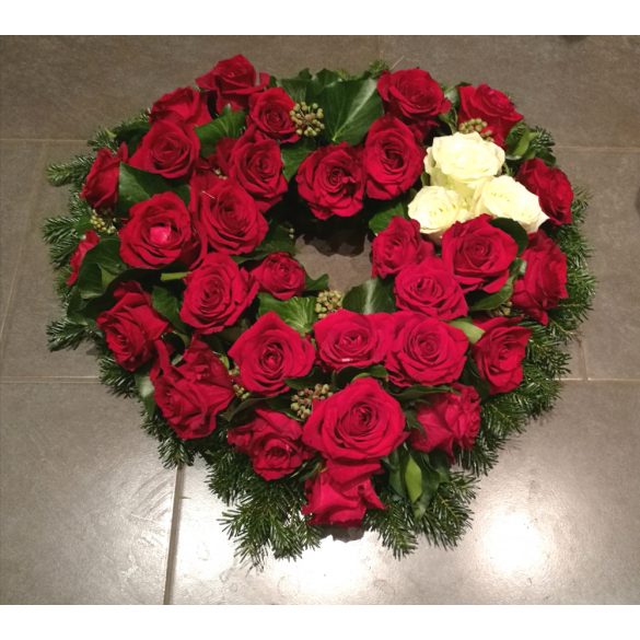 Heart-shaped rose wreath