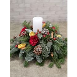 Christmas table decoration with roses