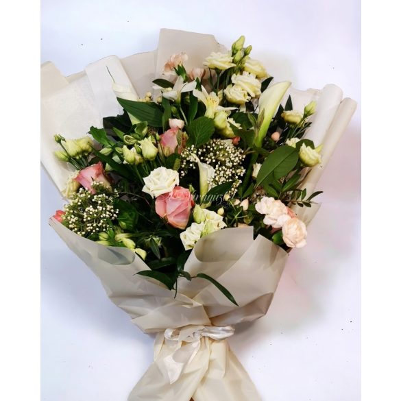 Pastel bouquet with mixed flowers - choose size