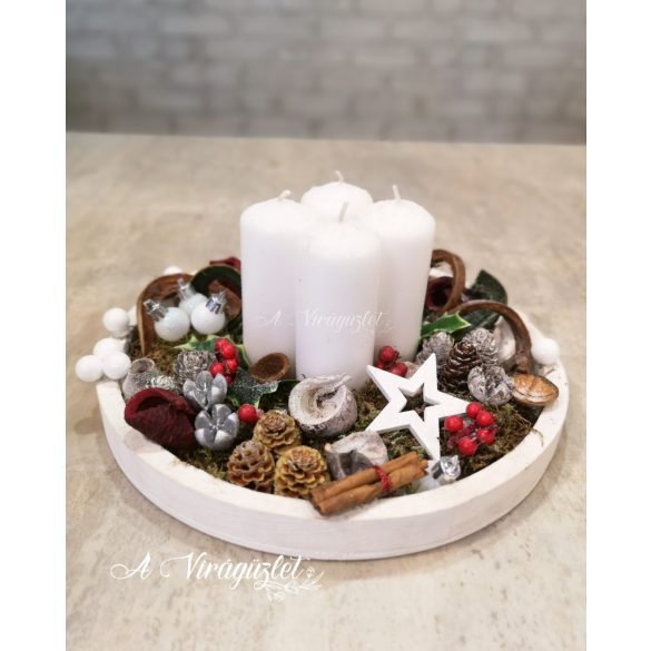Red Advent wreath on a wooden base