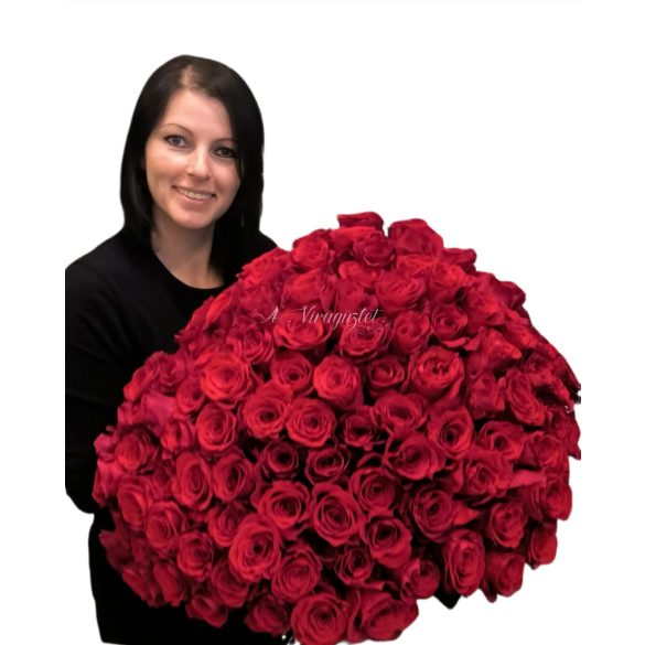 Giant red rose bouquet made of premium roses (100 strands)