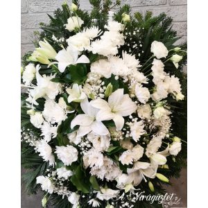 Standing wreath with mixed flowers