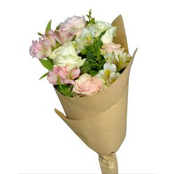   Pasztell rózsa és alstroemeria csokor-letisztult virágajándék