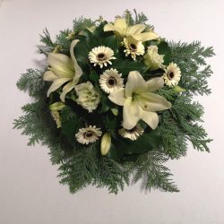 Small wreath with beautiful lilies