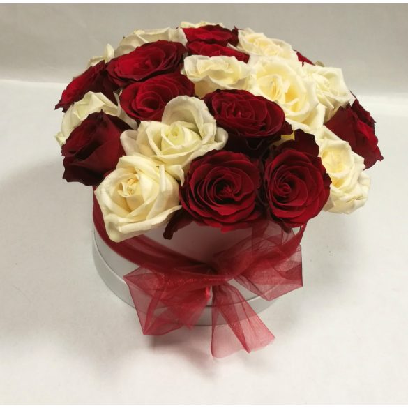 Red & White Rose Box