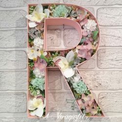 "R" letter with silk flowers