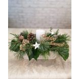 Oblong Christmas table decoration