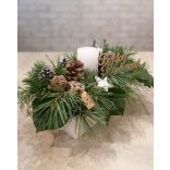 Oblong Christmas table decoration