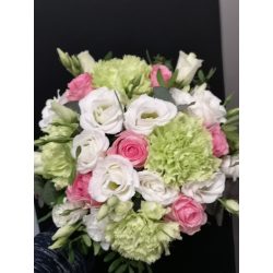 Dreamy bridal bouquet